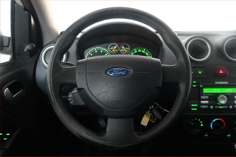 Ford Fiesta (2007) Trend 1.3 i, po STK - fotka 13 z 13