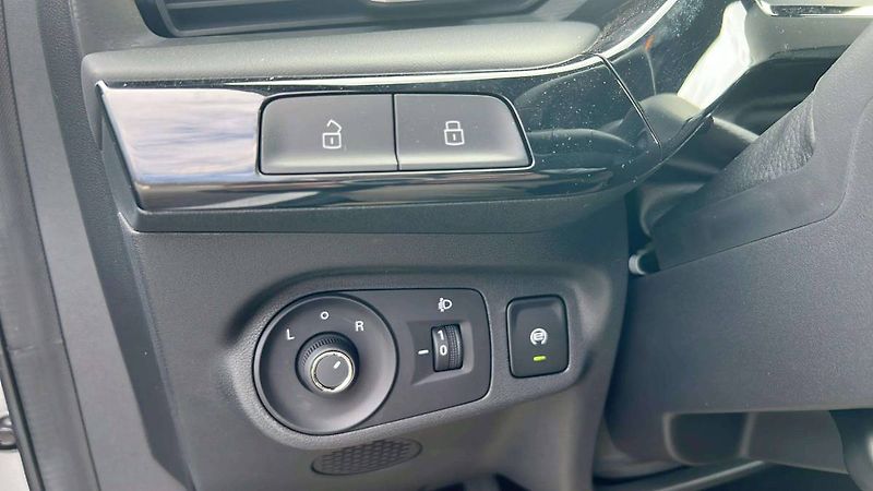 MG MG3 ICE EXCITE 1.5L (85kW/116k) MT - fotka 21 z 36