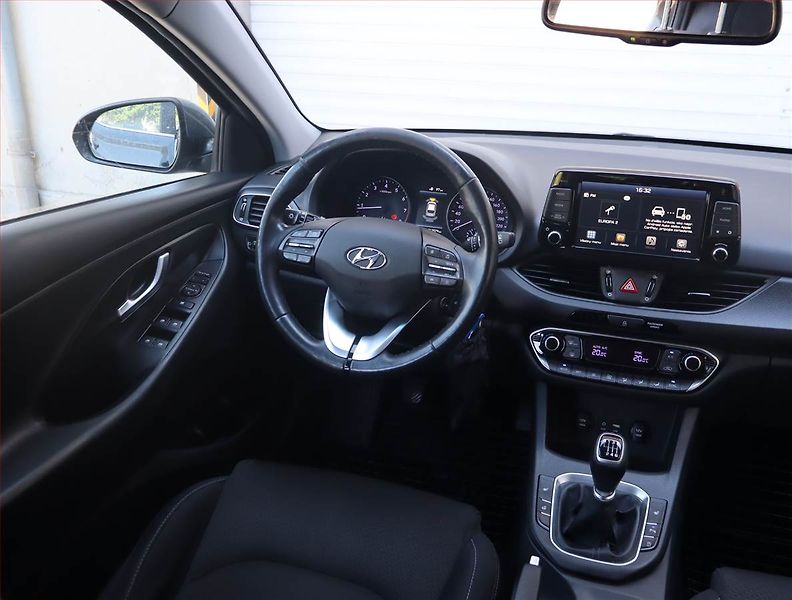 Hyundai i30 (2020) 1.4 T-GDI, Serv.kniha - fotka 7 z 21