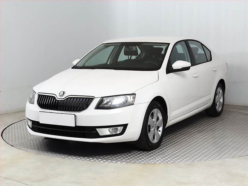 Škoda Octavia (2013) 1.2 TSI - fotka 2 z 12