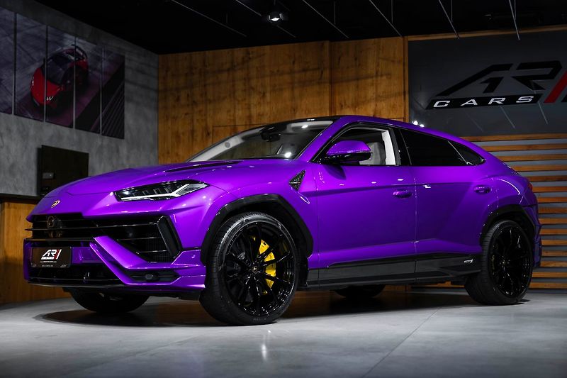 Lamborghini Urus - fotografie inzerátu