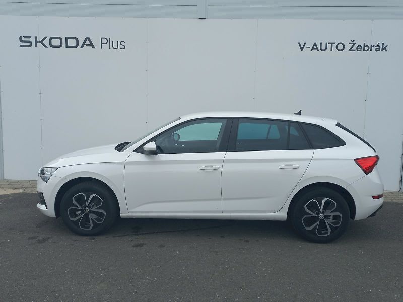 Škoda Scala (2023) Ambition PLUS 1,0 TSI 81 kW DS - fotka 3 z 22