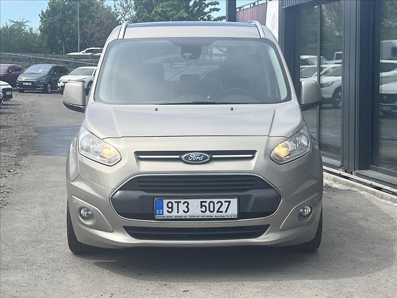Ford Tourneo Connect 1,5 TDCi - fotka 2 z 19
