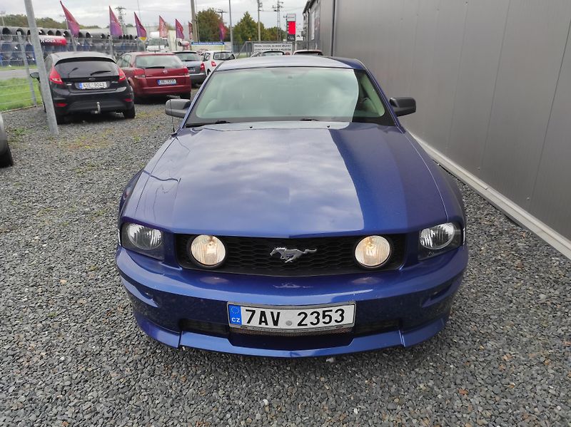 Ford Mustang REZERVACE  - fotka 11 z 19