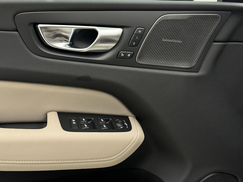 Volvo XC60 (2026) B5 AWD AUT BRIGHT PLUS  - fotka 28 z 70