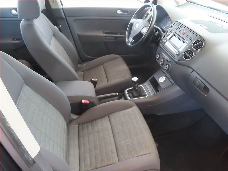 Volkswagen Golf Plus (2007) 1.4 i 16V, Serv.kniha - fotka 9 z 13
