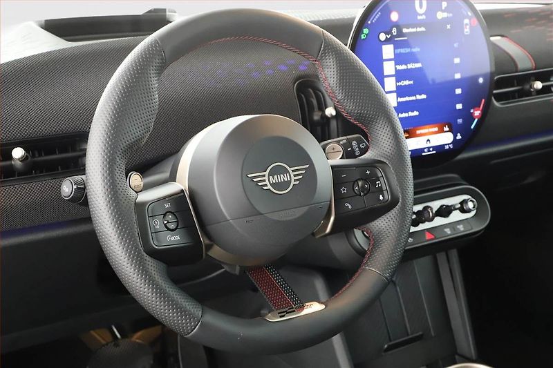 Mini Ostatní (2024) Cooper S, ACC, 360°, HUD - fotka 18 z 22