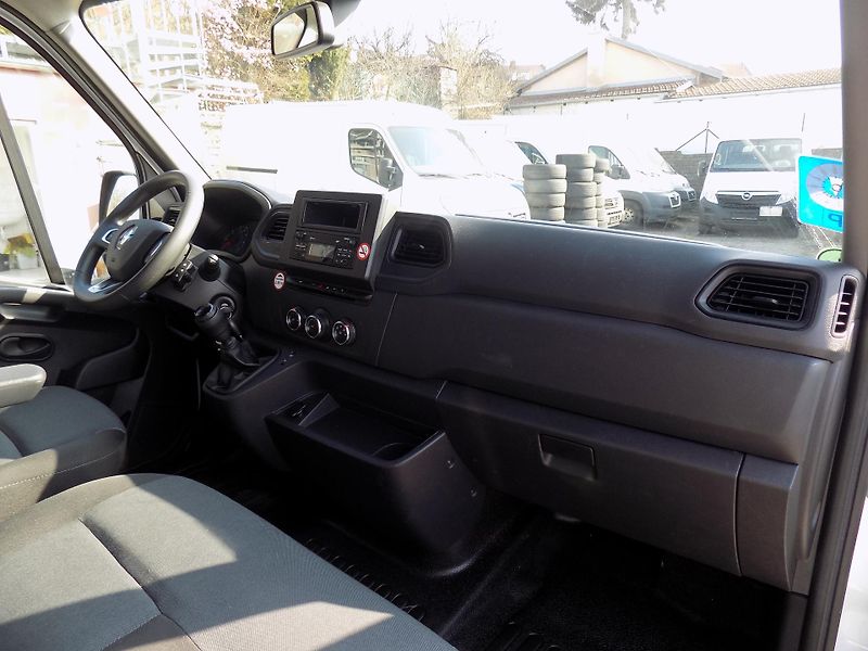 Renault Master 2,3 CDTI 100 KW L2H2 KLIMA - fotka 29 z 43