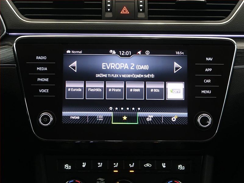 Škoda Superb (2022) Style Plus 2.0 TDI - fotka 12 z 13
