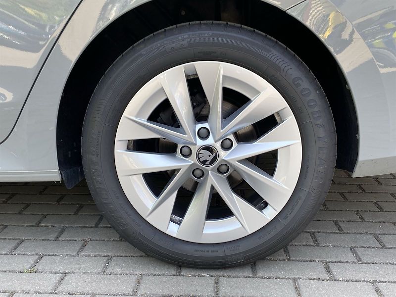 Škoda Octavia (2025) 2.0 TDI DSG Top Selection - fotka 33 z 37
