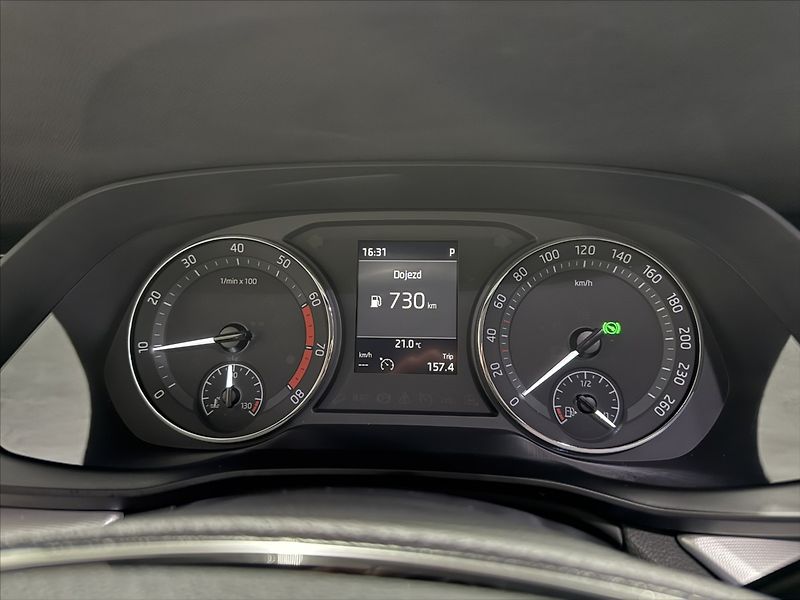 Škoda Octavia 1,5   TSI DSG 110KW CLEVER TOP - fotka 14 z 41