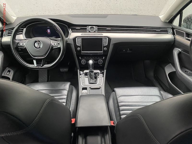 Volkswagen Passat (2016) 2.0BiTDi 4x4, ČR, Highline - fotka 8 z 21