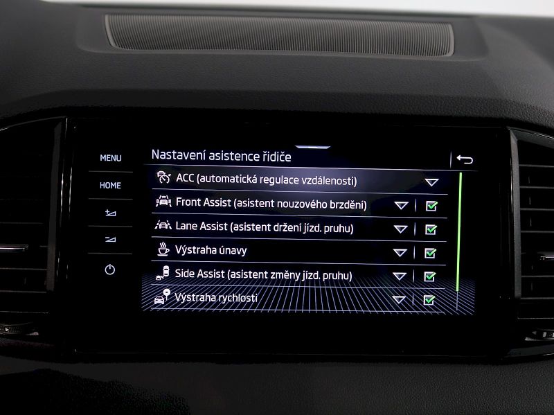 Škoda Karoq (2026) SPORTLINE 2.0TDI 110KW 4X4 DSG - fotka 30 z 31