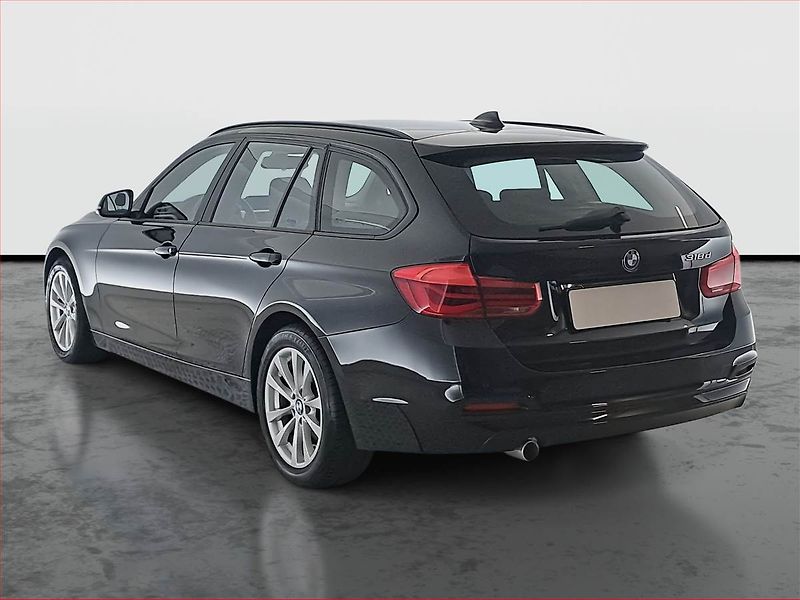 BMW Řada 3 (2018) 318 d, Serv.kniha, Tempomat - fotka 4 z 18