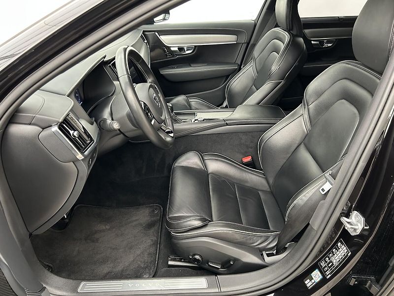 Volvo V90 2.0 D5 4x4 R-Design - fotka 11 z 30