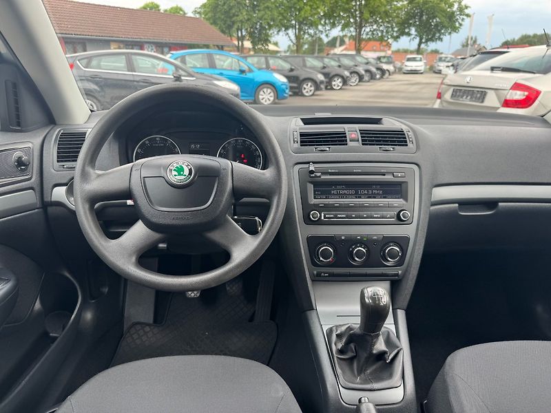 Škoda Octavia (2012) Comfortline 1.2 TSI 77kW - fotka 18 z 29