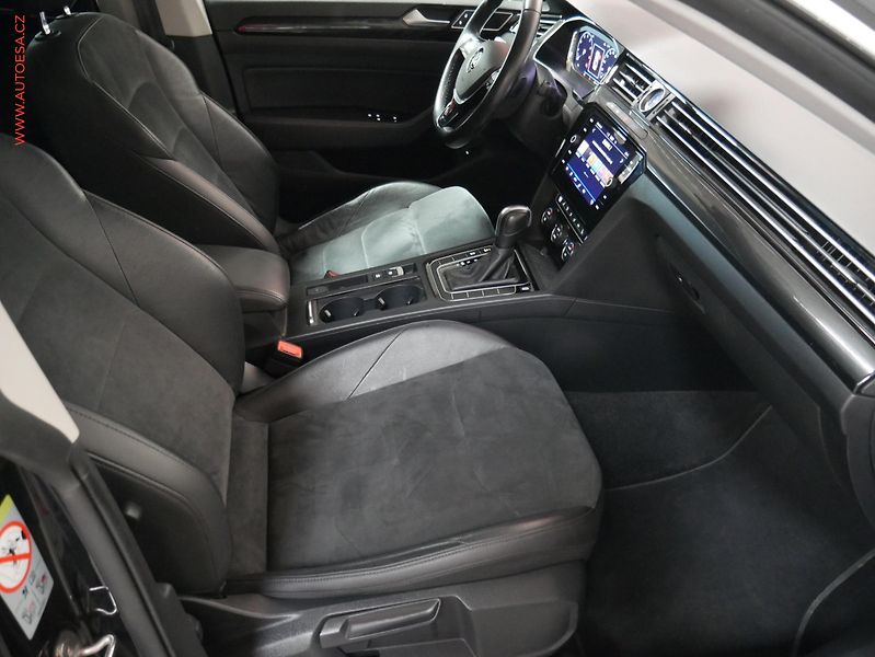 Volkswagen Arteon (2020) 2.0 TSi 4x4, 1.maj,ČR - fotka 12 z 18