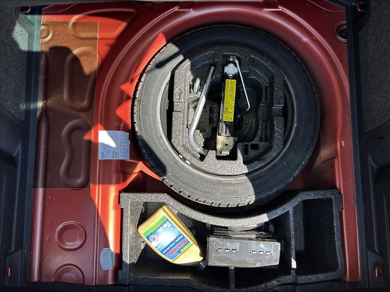 Škoda Fabia 1,6 i Automat  Klima, nová STK - fotka 37 z 50