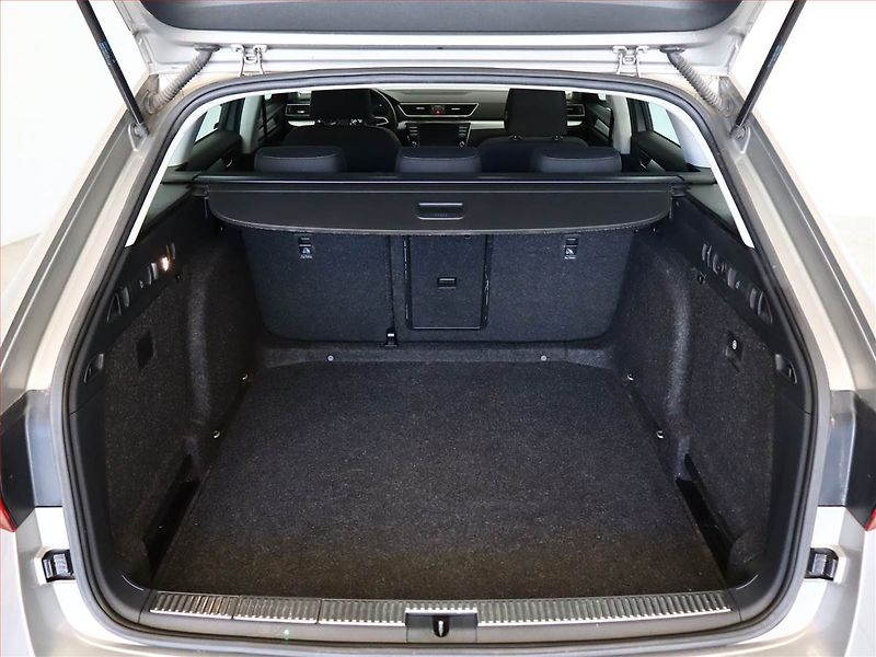 Škoda Superb (2016) Ambition 2.0 TDI, ČR,1.maj - fotka 12 z 19