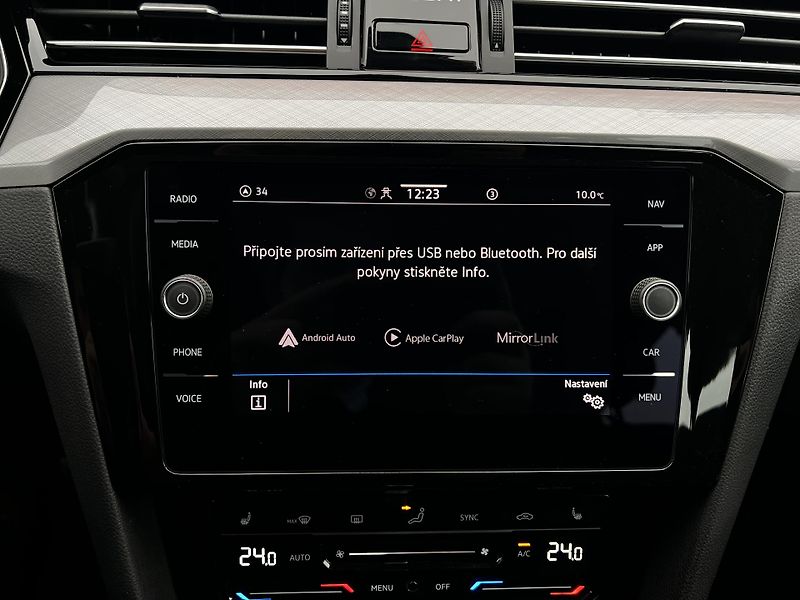Volkswagen Passat 2.0TDI DSG 110kW 1.Maj DPH TZ - fotka 14 z 23