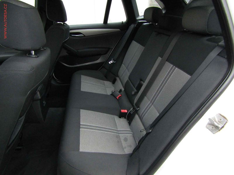 BMW X1 (2011) 2.0d xDrive18d, AT, bixen - fotka 10 z 18