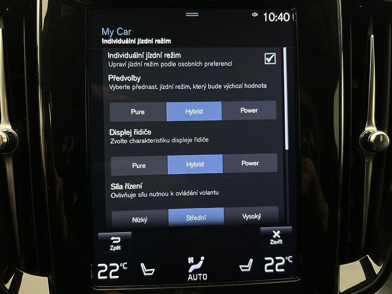 Volvo V60 T6 MOMENTUM RECHARGE AUT - fotka 34 z 44