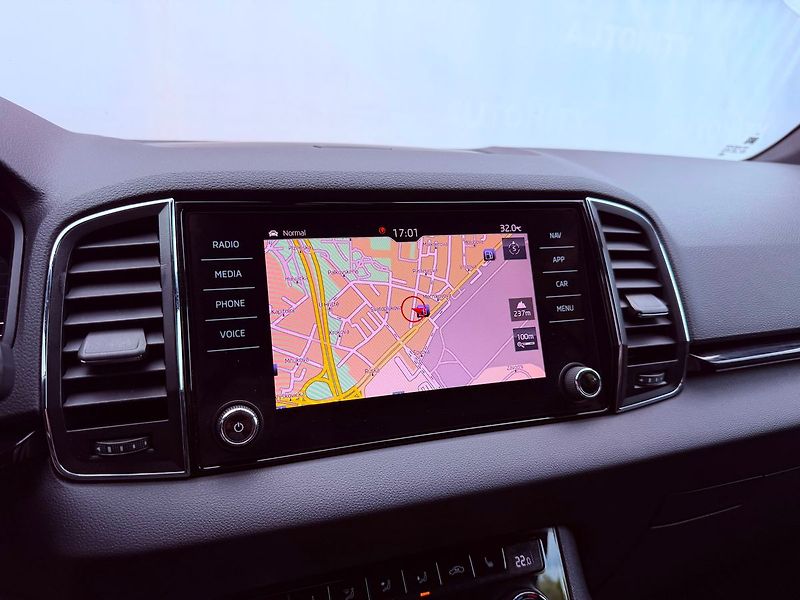 Škoda Karoq 1.5 TSi Sportline 4x4 DSG, ČR - fotka 24 z 34