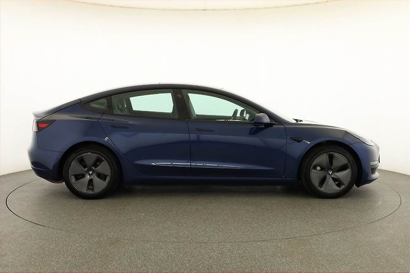 Tesla Model 3 (2021) Long Range 4WD 74kWh - fotka 6 z 23