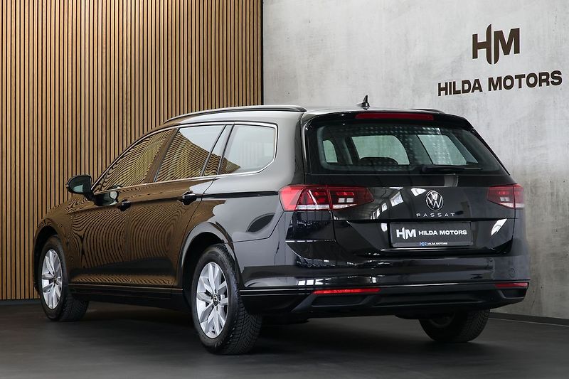 Volkswagen Passat 2.0TDI 110kW Manuál HUD Panora - fotka 2 z 34