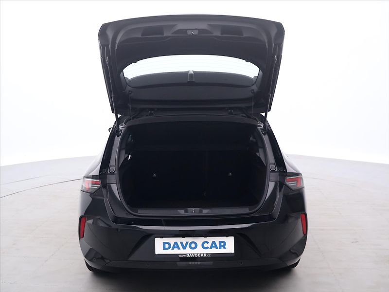 Opel Astra 1,2 Turbo 96kW CZ Aut.klima - fotka 9 z 37