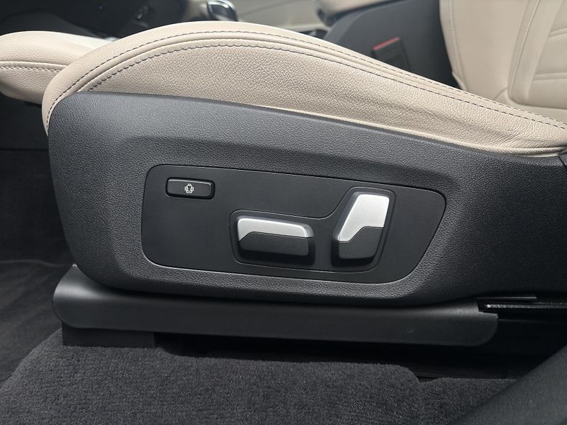 BMW X3 (2023) M40d xDrive HUD tažné PANO DPH - fotka 14 z 38