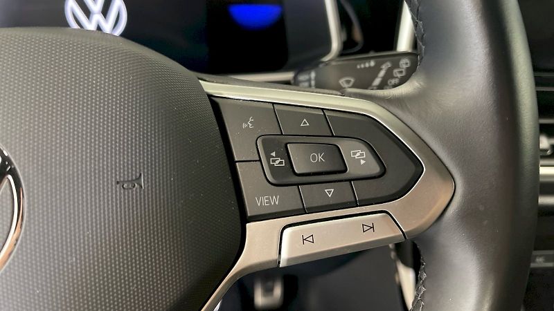 Volkswagen T-Roc (2024) R-Line 1.0 TSI 81kW - fotka 17 z 26