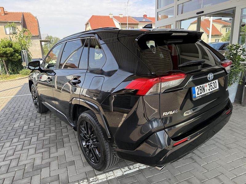 Toyota RAV4 2,5 Hybrid Black Edition JBL  - fotka 6 z 10