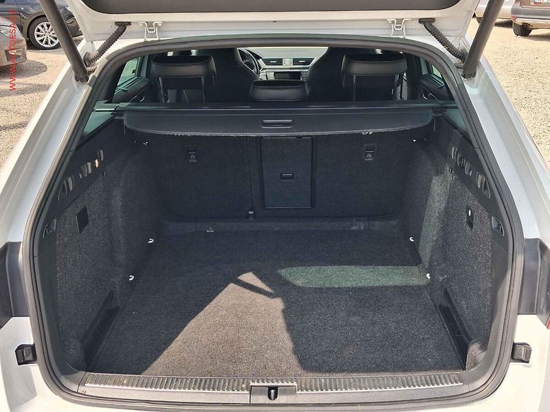 Škoda Superb (2017) 2.0 TDi, ČR, SportLine, DSG - fotka 7 z 29