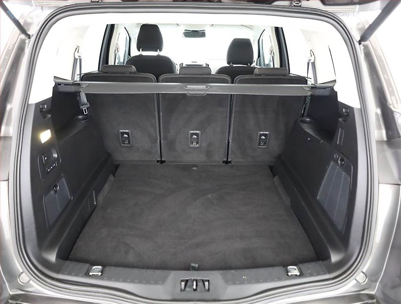 Ford S-MAX (2015) 2.0 TDCi, Automat, Navi - fotka 19 z 20