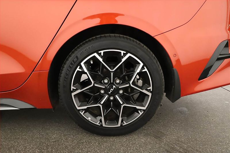 Kia Pro_Ceed (2023) GT Line Plus 1.5 T-GDI MHEV - fotka 19 z 19