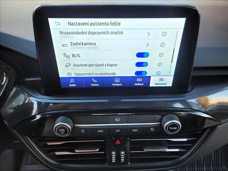 Ford Kuga 2,5 PHEV,ST-line X,kůže,Led - fotka 31 z 50