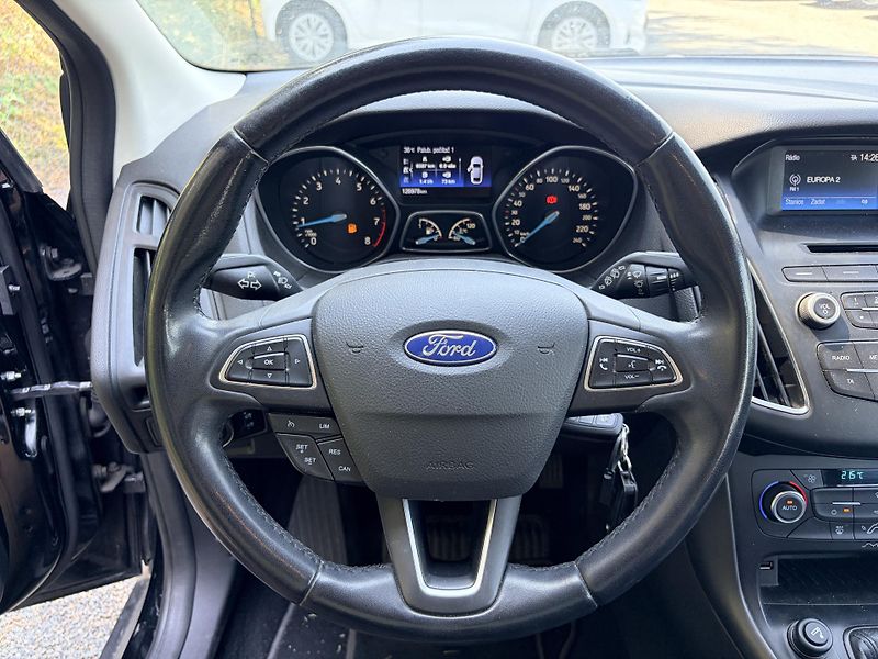 Ford Focus 1.0 EcoBoost   - fotka 9 z 29