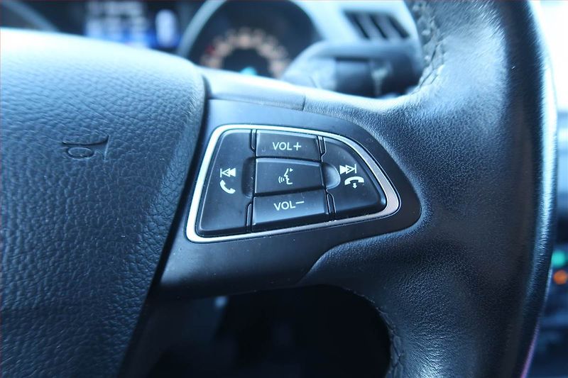 Ford Kuga (2017) 1.5 TDCi, Automat, Navi - fotka 17 z 22