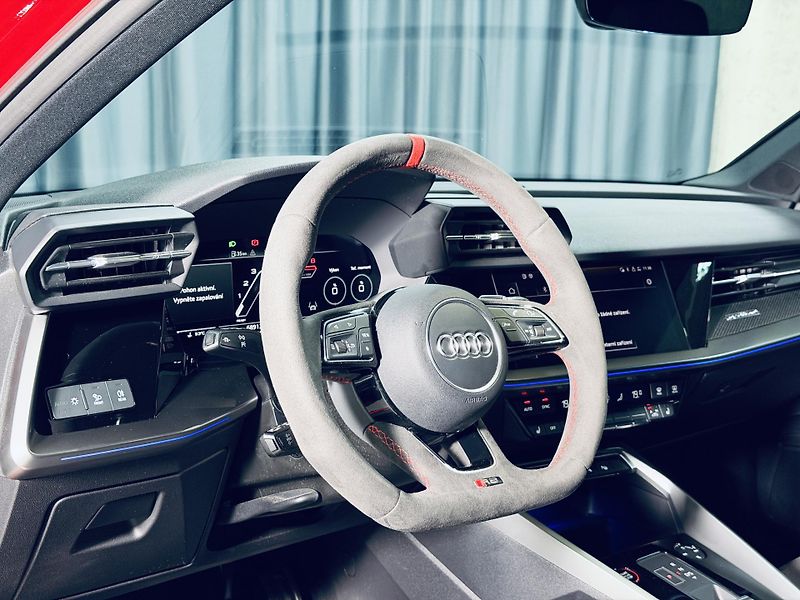 Audi RS 3 (2022) TFSI*SPORTBACK*CERAMIC*CARBON - fotka 19 z 40