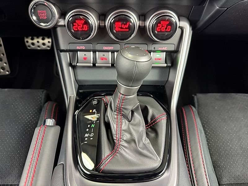 Subaru BRZ 2.4 l D-4S LIMITED 6AT, COUVAC - fotka 22 z 24