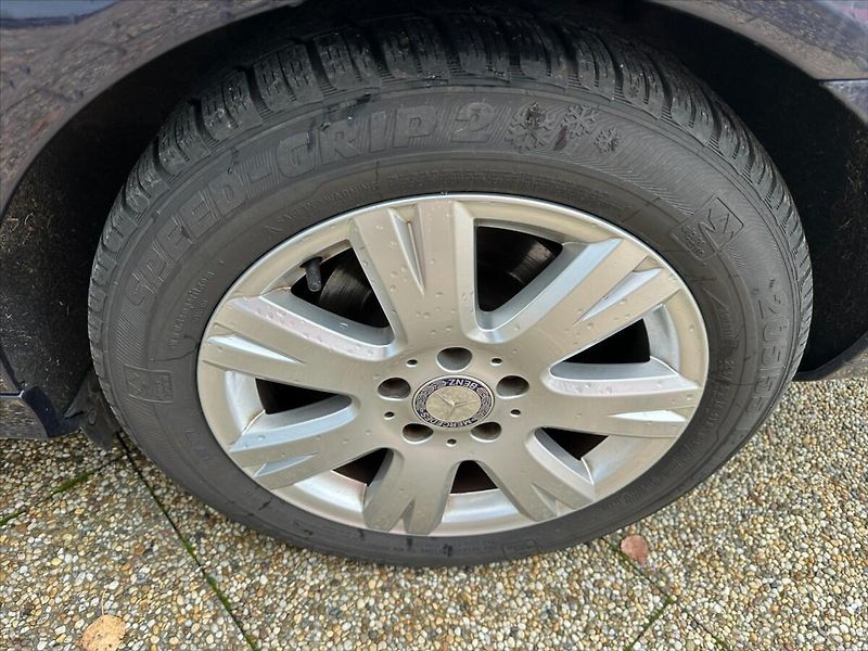 Mercedes-Benz Třídy C 2,2 CDI 100kW-SERVIS-MANUAL! - fotka 32 z 34