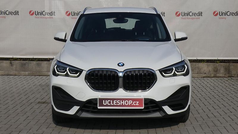 BMW X1 xDrive 25i Advantage Aut. - fotka 2 z 22
