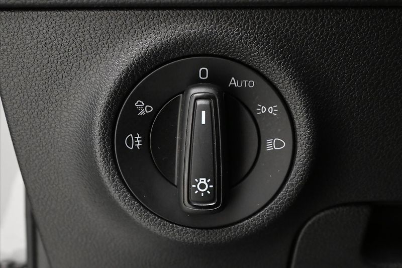 Škoda Karoq 2,0 TDI 110kW DSG 4x4 Sportlin - fotka 27 z 31