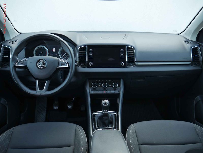 Škoda Karoq (2019) 1.0TSi, ČR, STK 7/28, LED - fotka 8 z 15