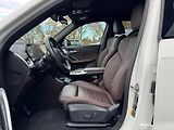 BMW iX1 xDrive 30 - náhled 17