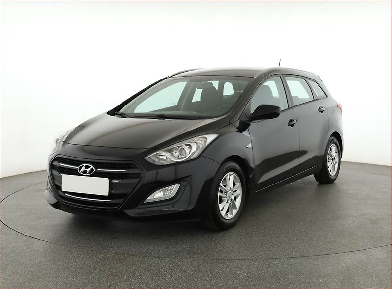 Hyundai i30 (2015) Comfort 1.6 GDI, Serv.kniha - fotka 2 z 16
