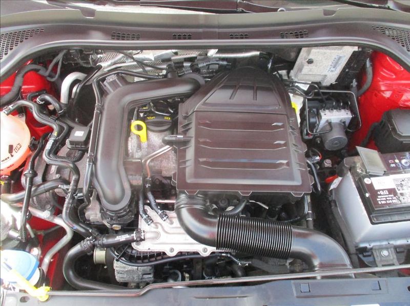 Škoda Fabia 1,0 TSI, serviska,DPH,1.maj,CZ - fotka 32 z 39