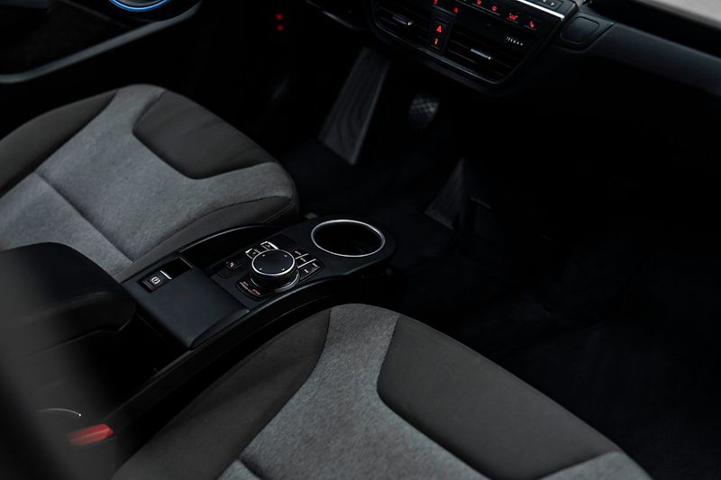 BMW i3 - fotka 25 z 28