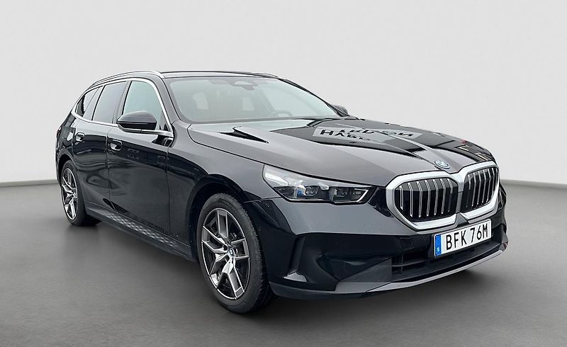 BMW Řada 5 530e xDrive Touring ada. temp. - fotka 3 z 19